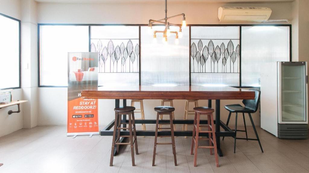Reddoorz Plus Near Osmena Highway 2 Manille Extérieur photo